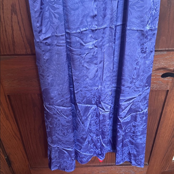 SACHIN + BABI
Saoirse Neon Indigo Gown size 6 NWT - Picture 14 of 14